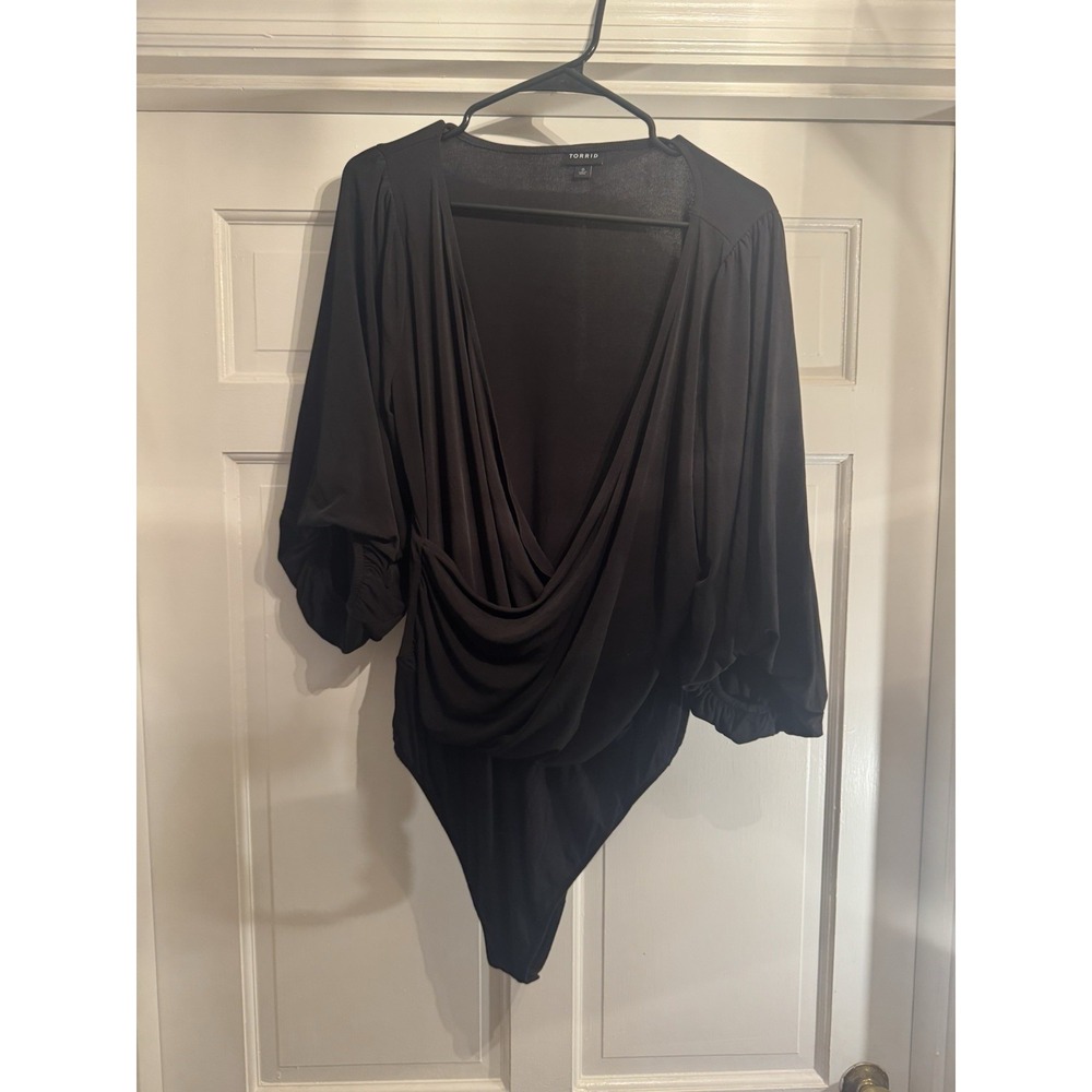 Torrid Womens Black Surplice Ruched Puff Sleeve Bodice Bodysuit Size 0